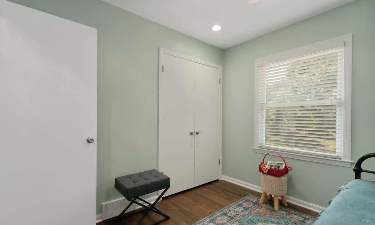 Photo of Bedroom in Nall Hills