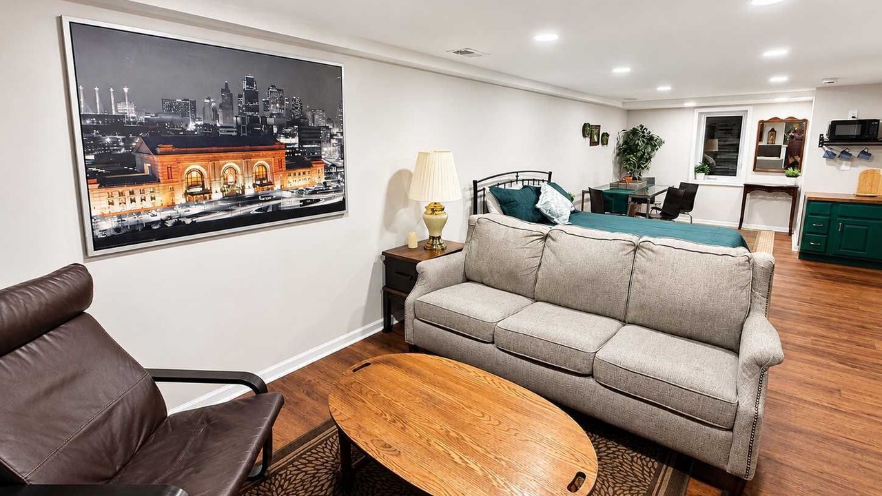 Photo of Livingroom in Nall Hills