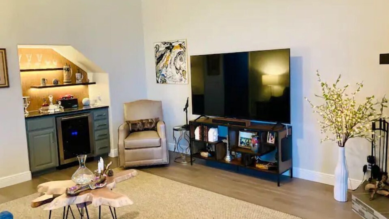 Photo of Livingroom in Highland Lake Estates
