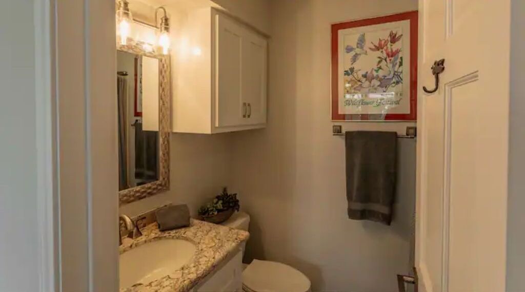 Photo of Bathroom in Highland Lake Estates