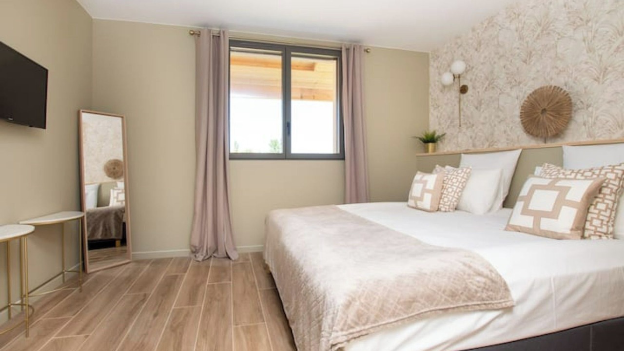 Photo of Bedroom in Saramon