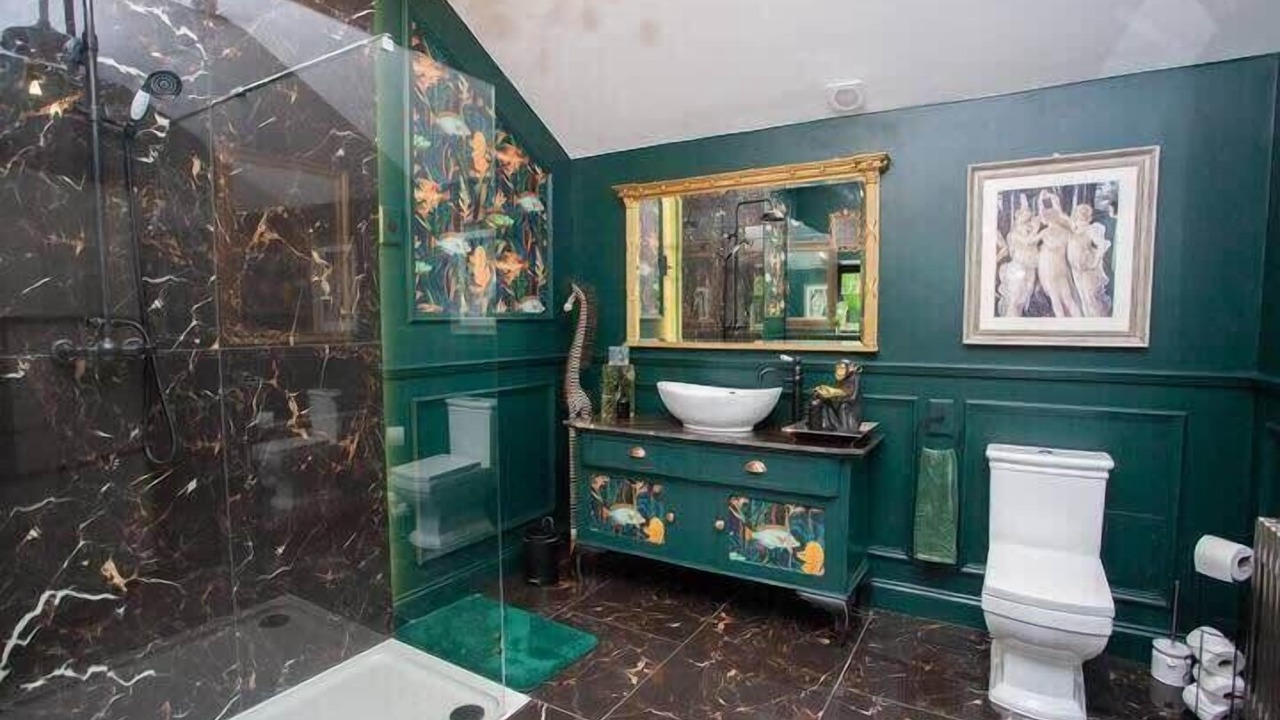 Photo of Bathroom in Alexandria