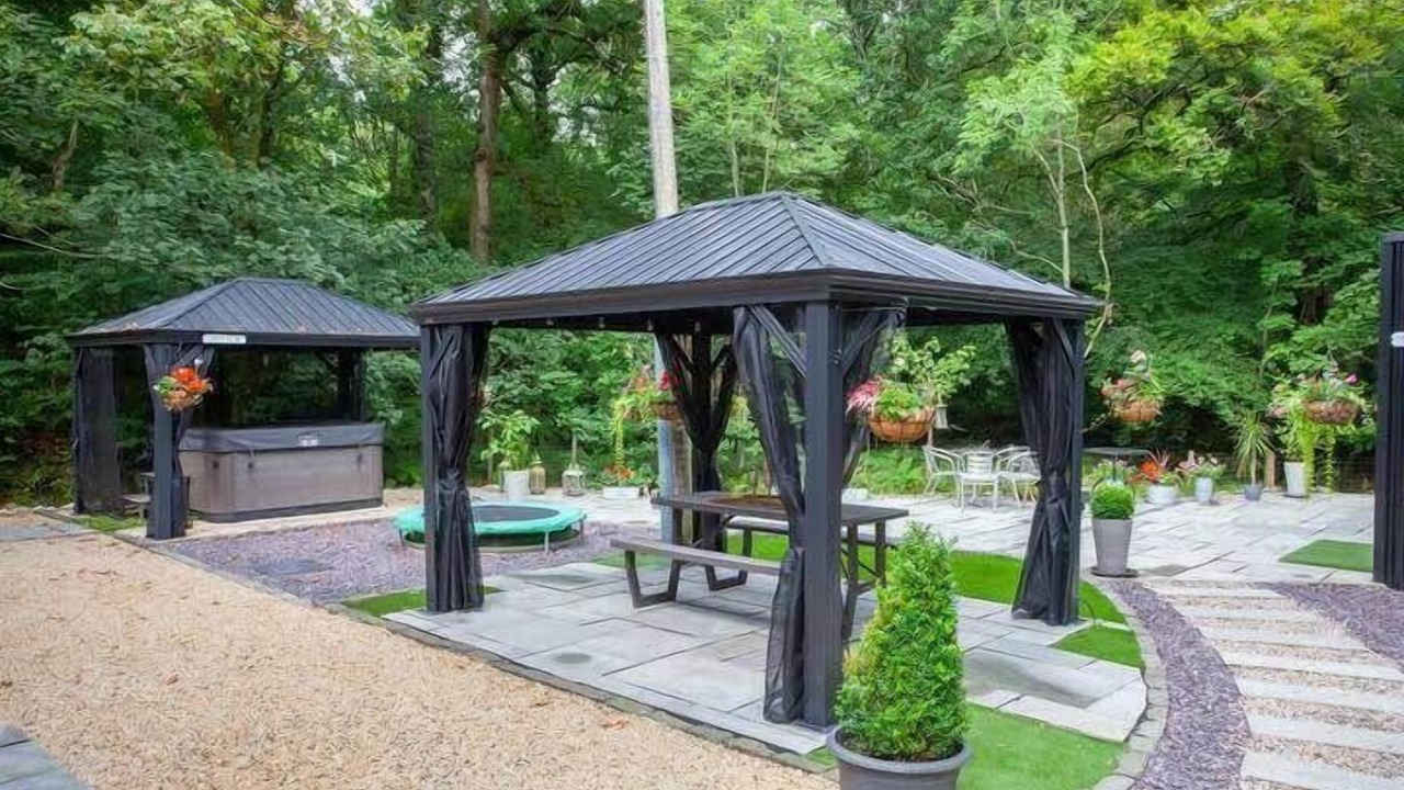 Photo of Outdoor in Alexandria