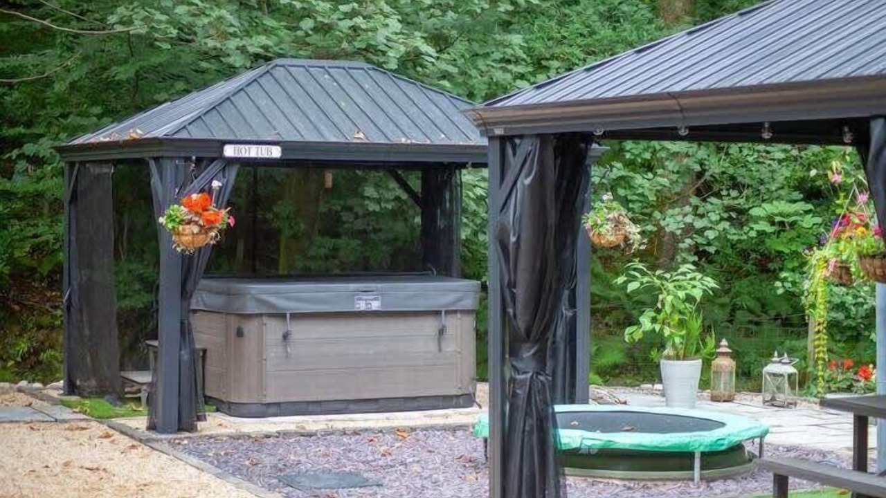 Photo of Others in Alexandria