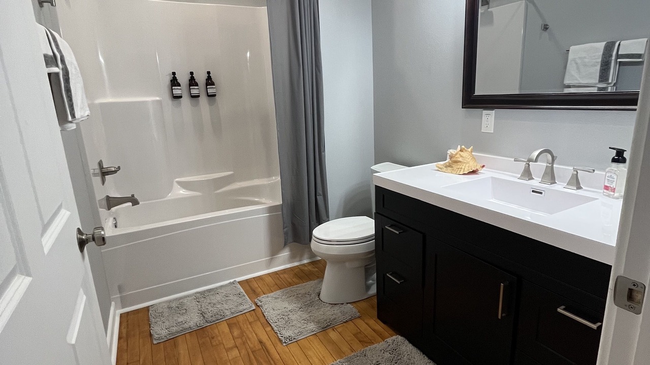 Photo of Bathroom in Emmetsburg