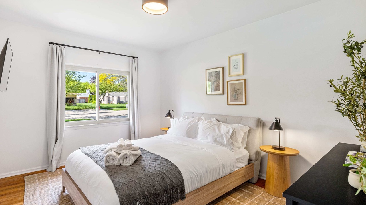 Photo of Bedroom in Troy