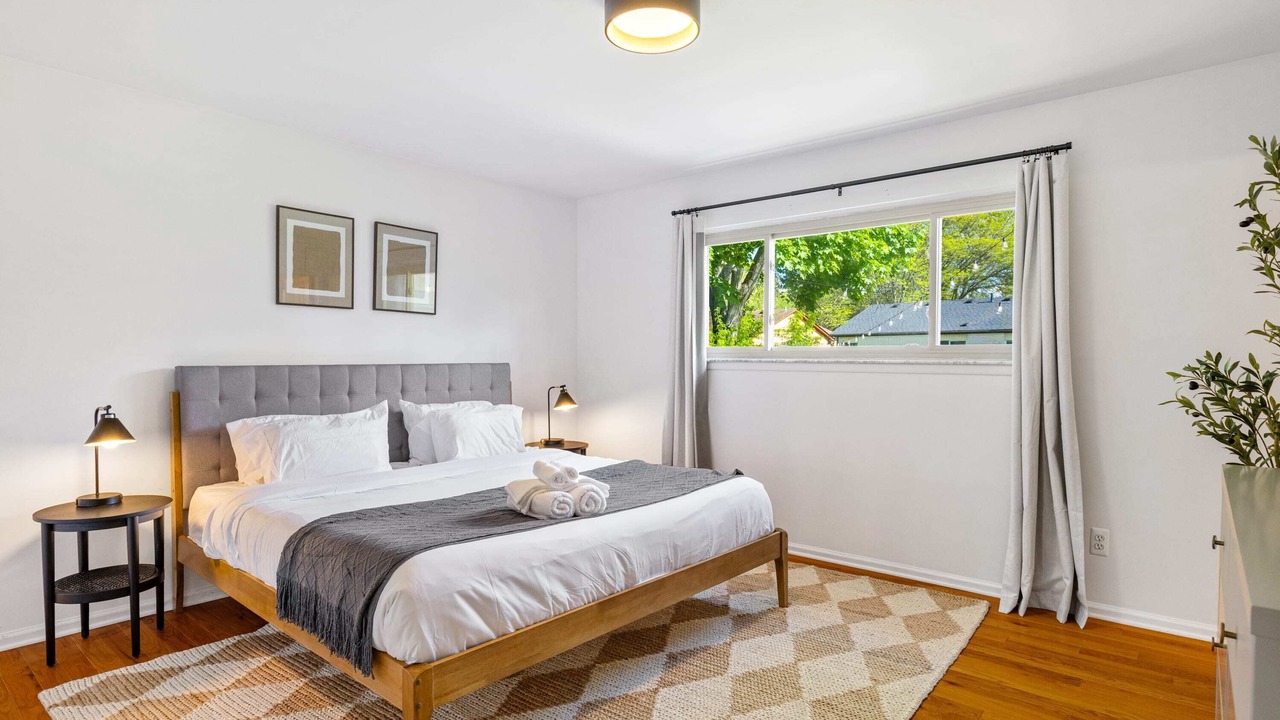 Photo of Bedroom in Troy