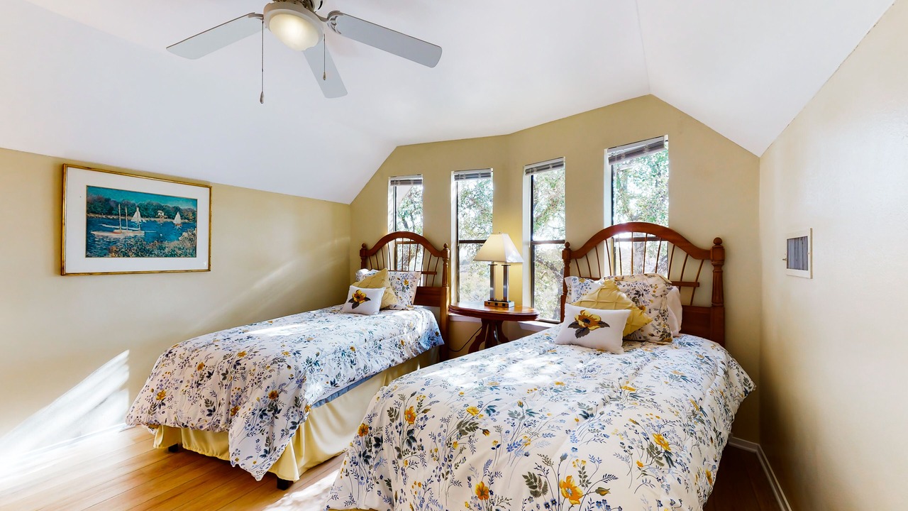 Photo of Bedroom in Buchanan Dam