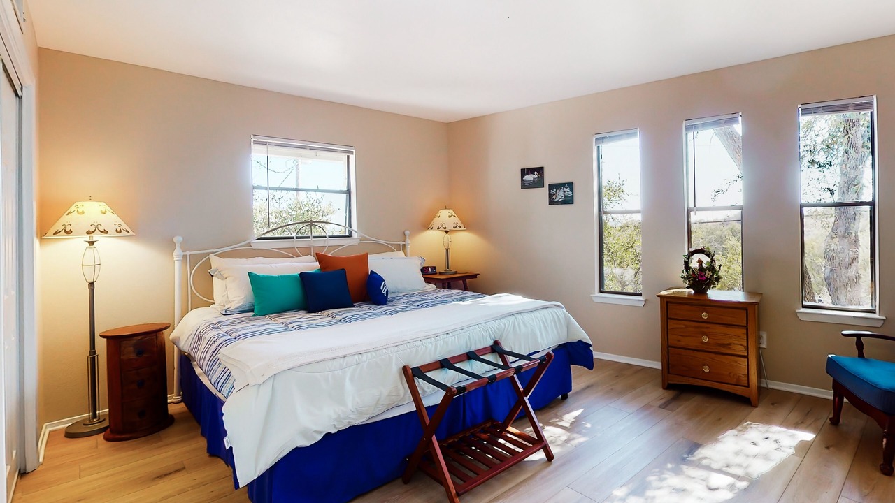 Photo of Bedroom in Buchanan Dam