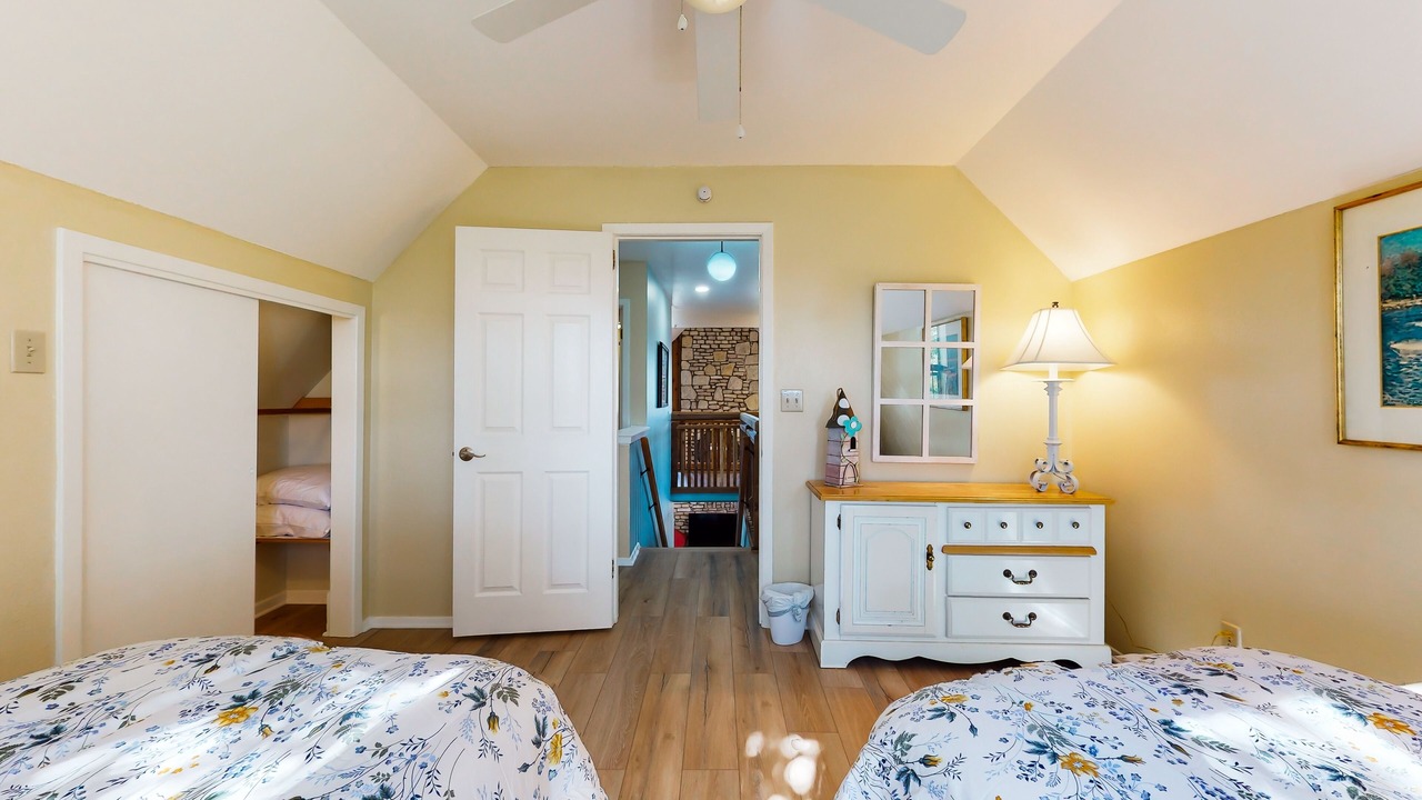 Photo of Bedroom in Buchanan Dam