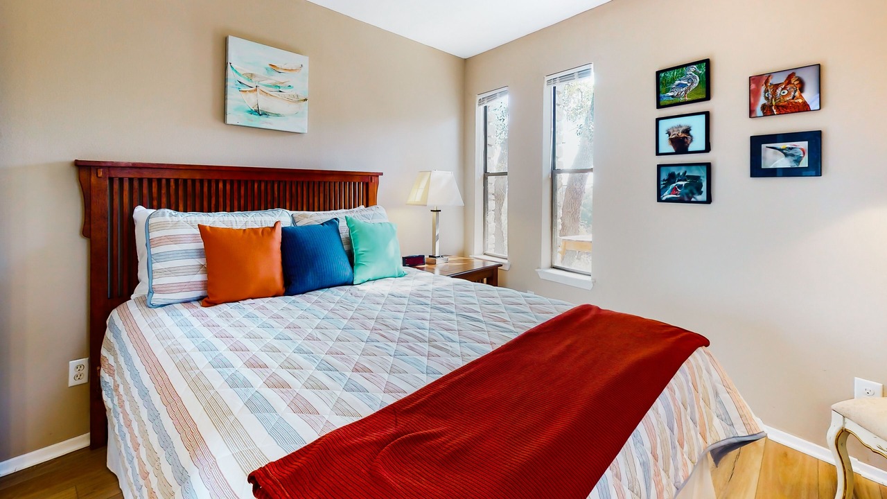 Photo of Bedroom in Buchanan Dam