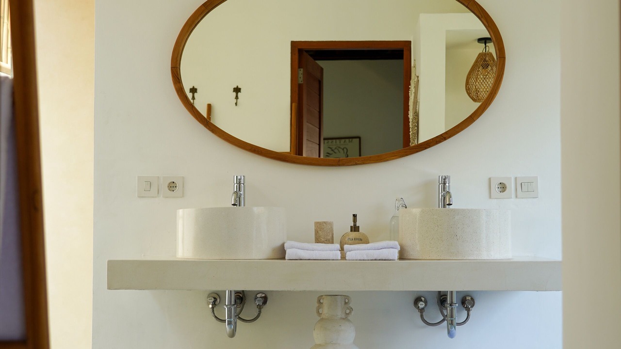Photo of Bathroom in Laksmana