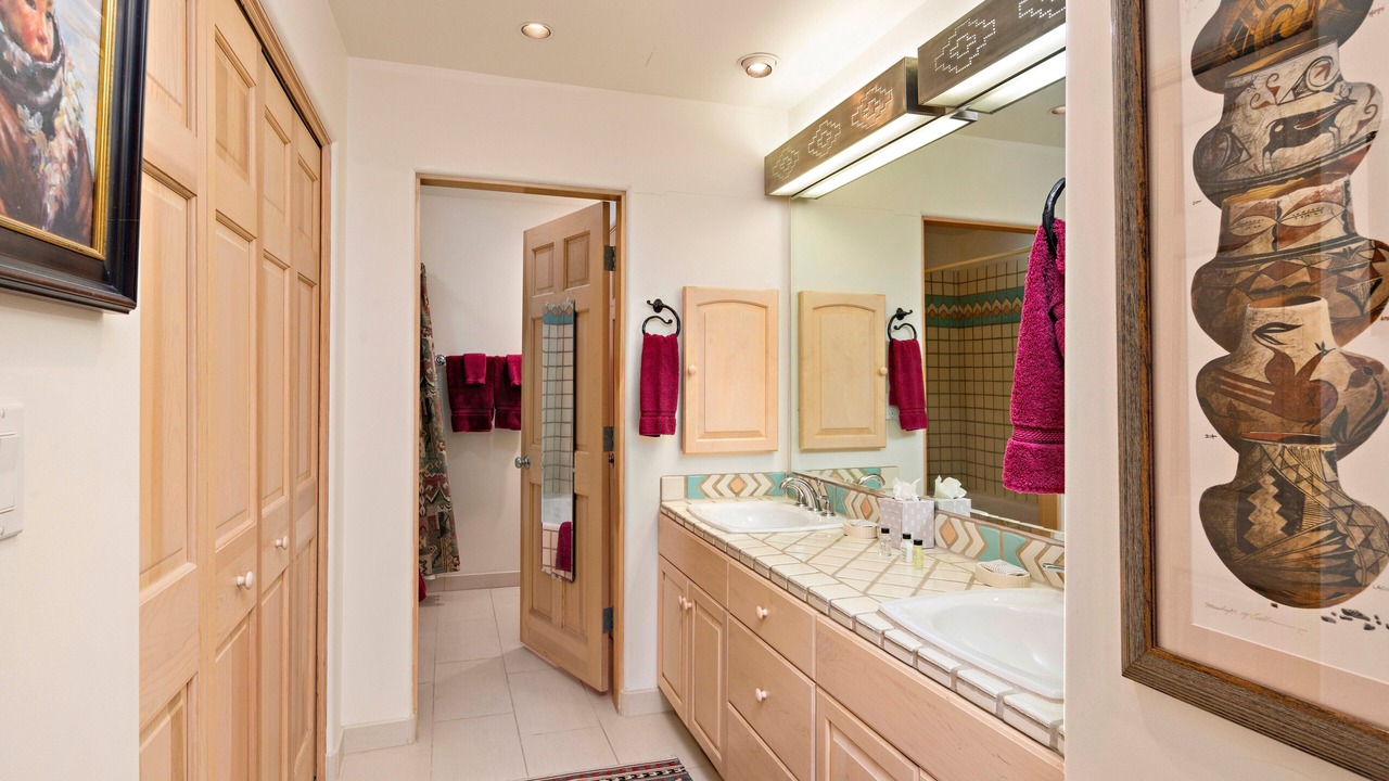Photo of Bathroom in Quail Run