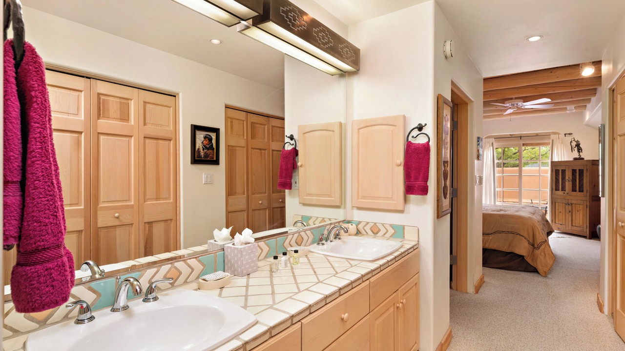 Photo of Bathroom in Quail Run