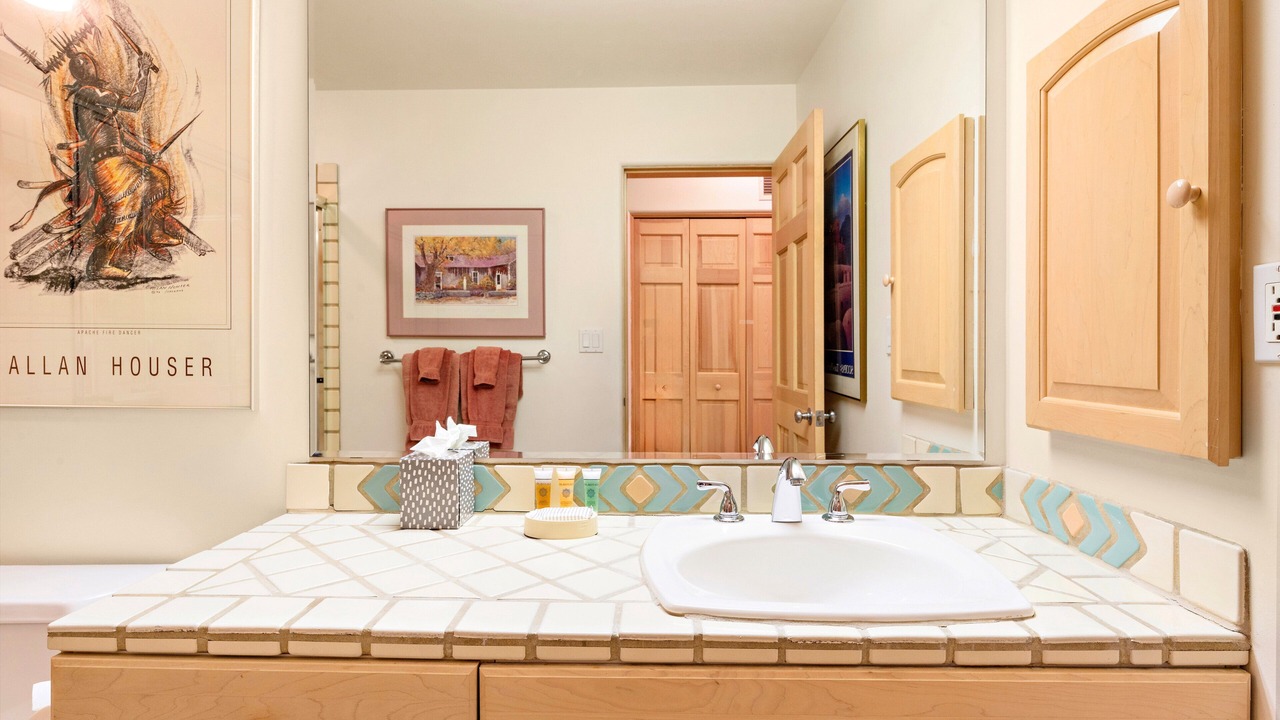 Photo of Bathroom in Quail Run