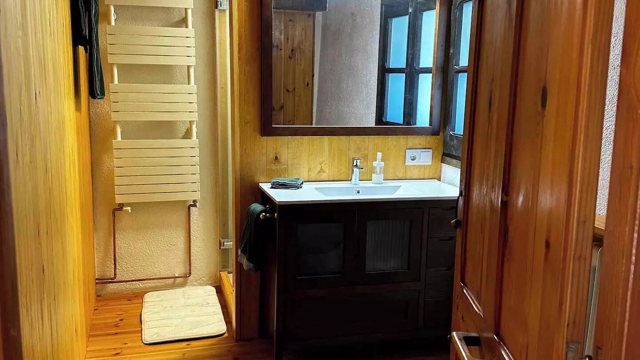 Photo of Bathroom in Toses
