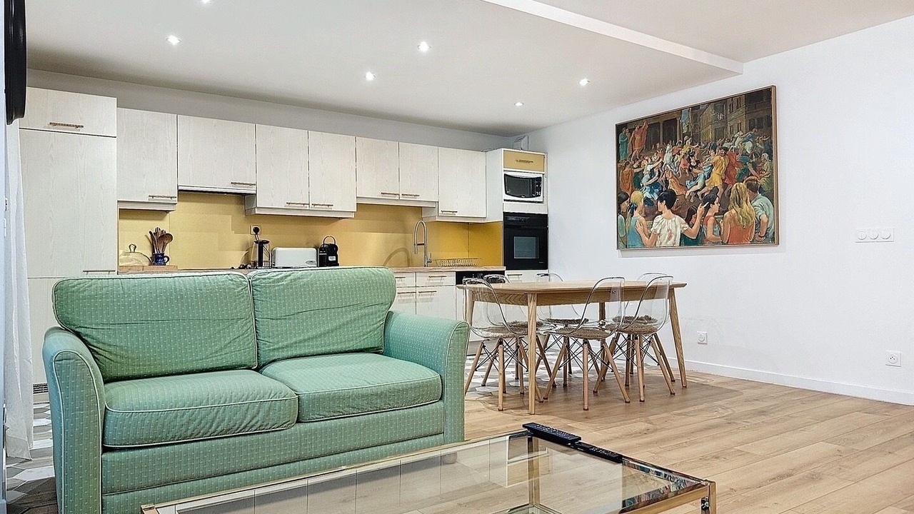 Photo of Livingroom in Le Chesnay