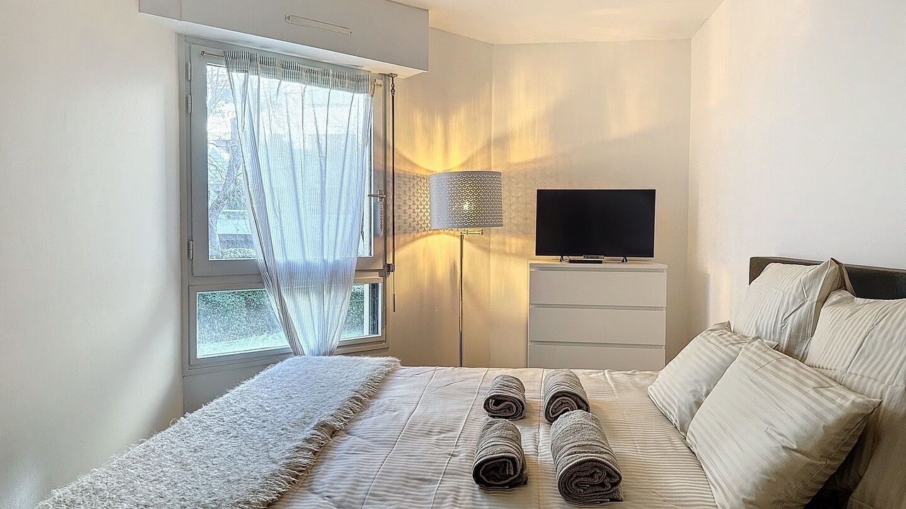 Photo of Bedroom in Le Chesnay