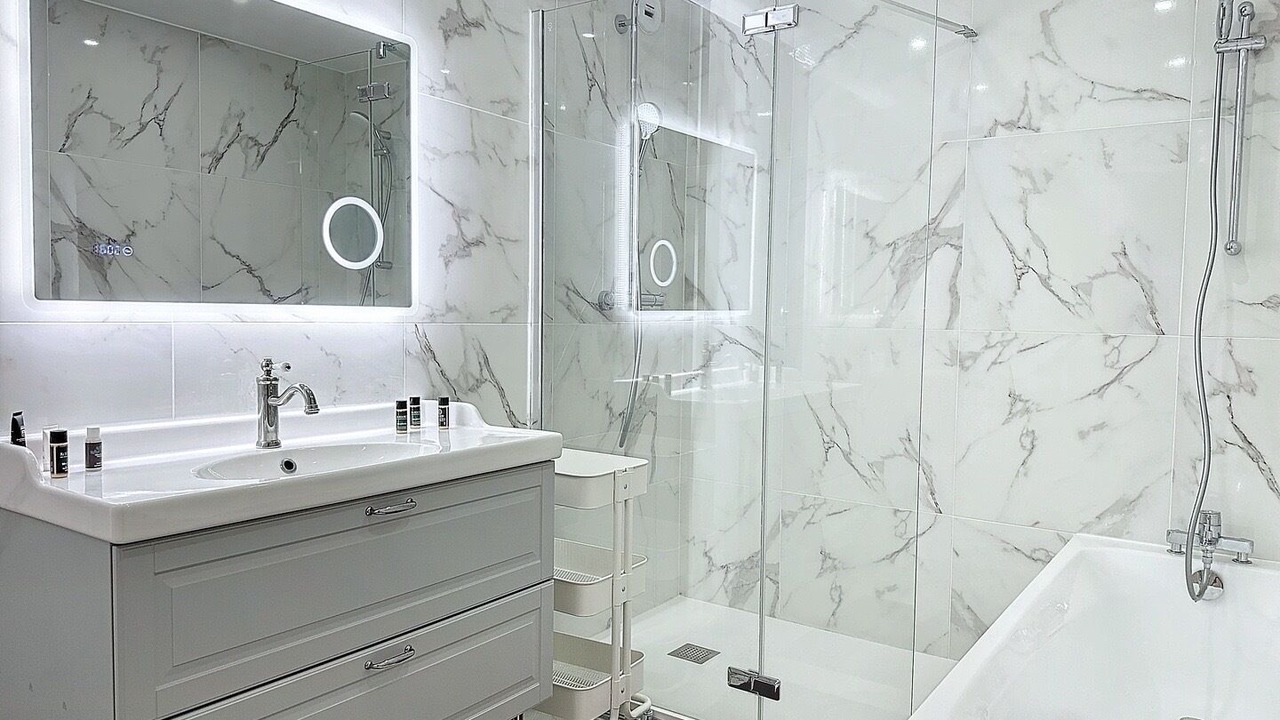 Photo of Bathroom in Le Chesnay