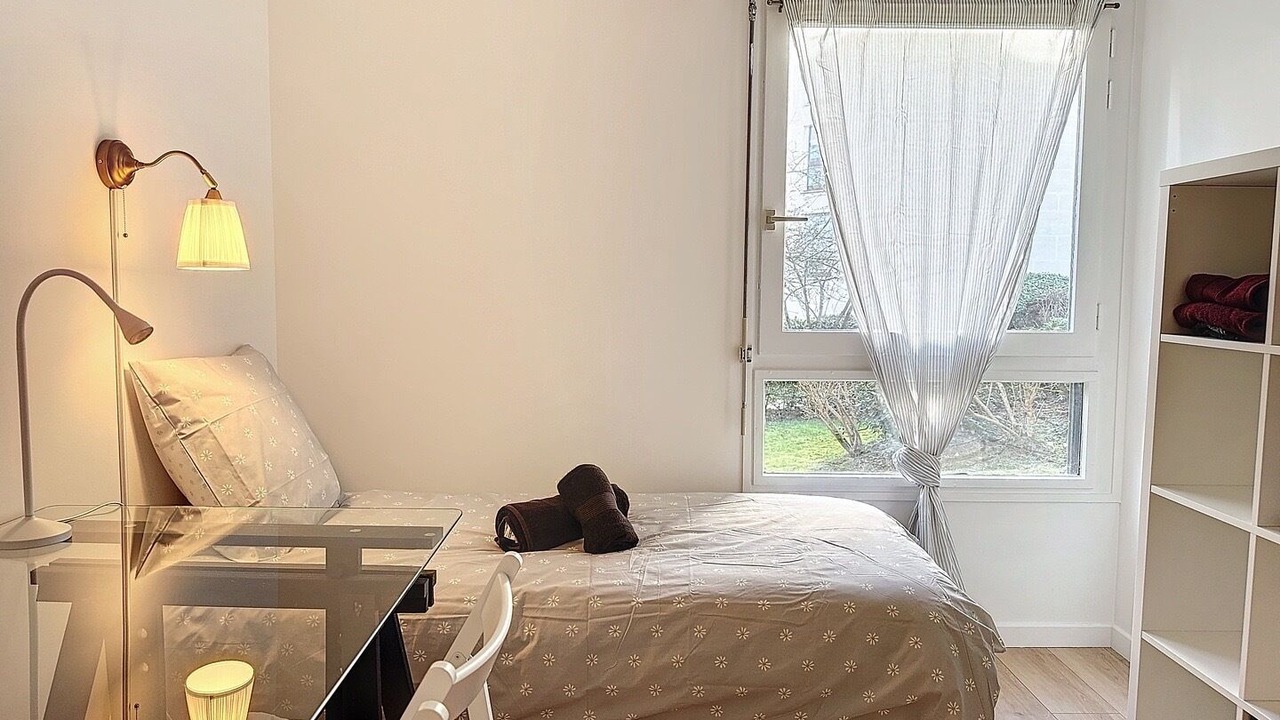 Photo of Bedroom in Le Chesnay