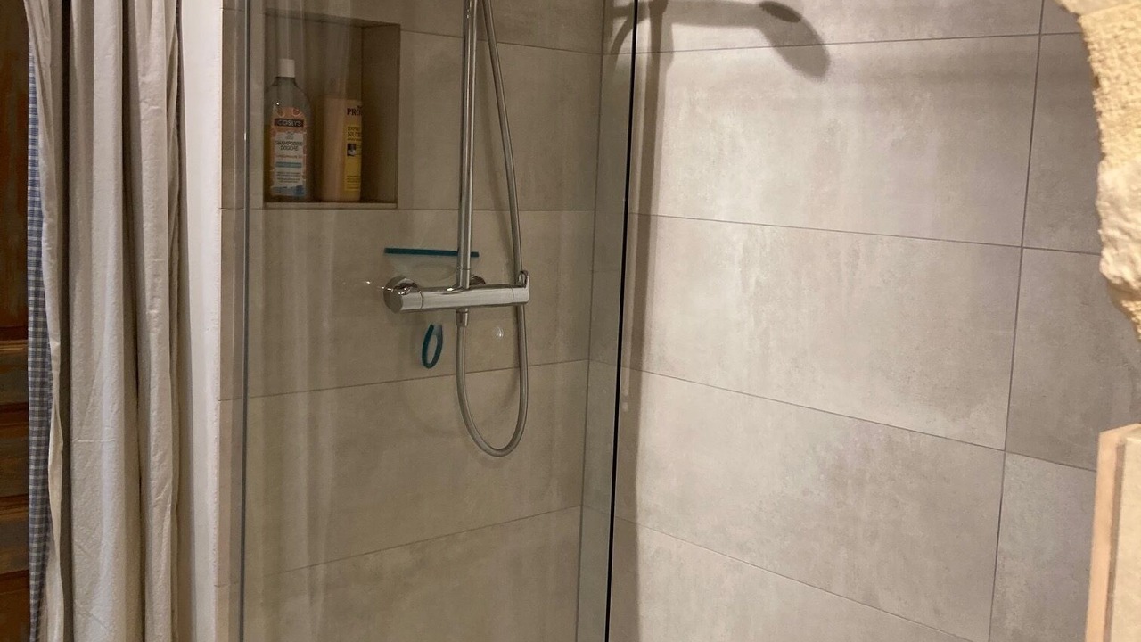 Photo of Bathroom in Montcuq