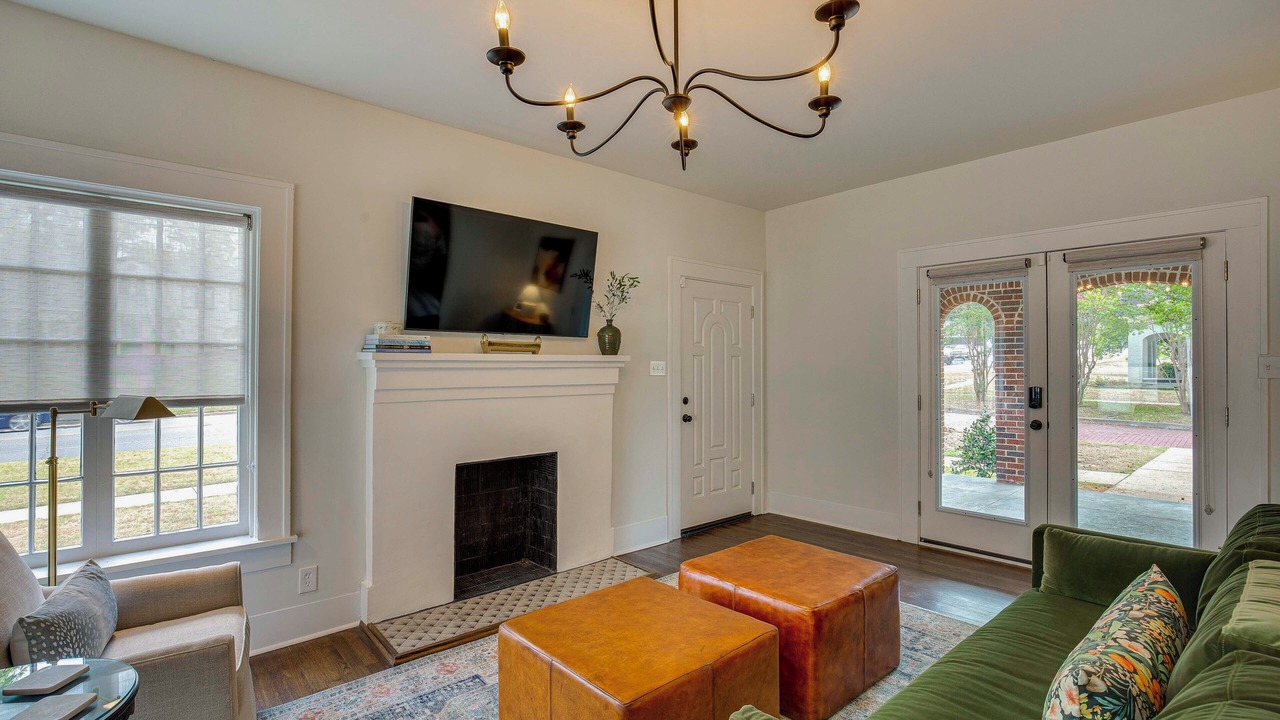 Photo of Livingroom in Tyler