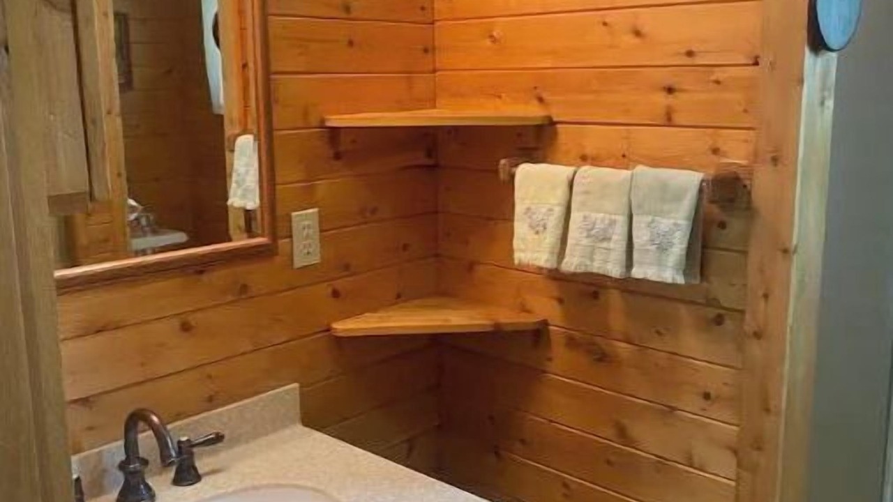 Photo of Bathroom in Iron Mountain