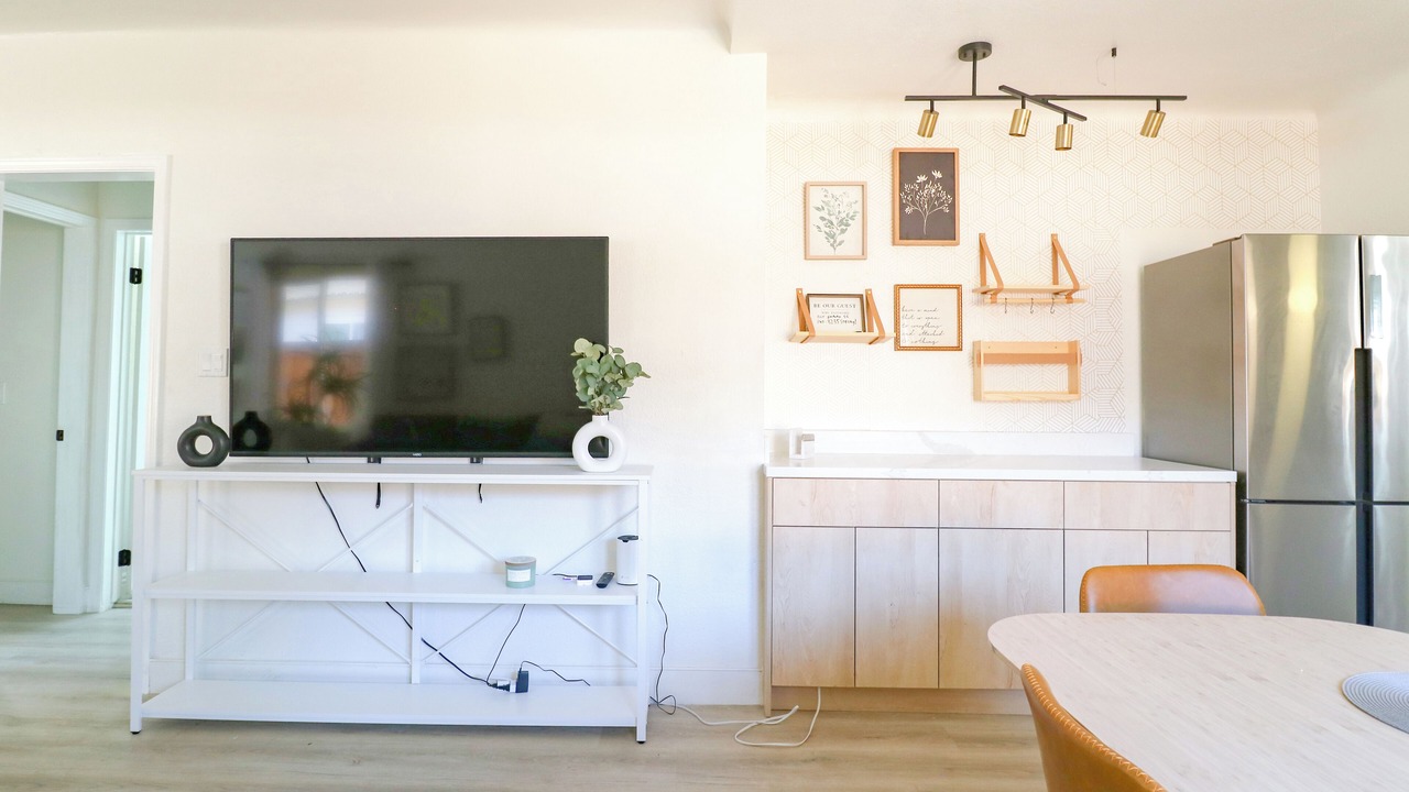 Photo of Others in Burbank