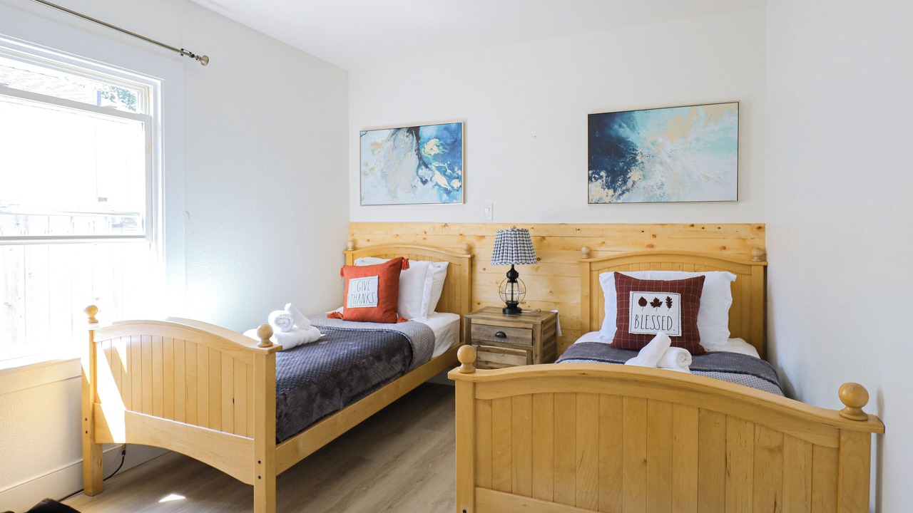 Photo of Bedroom in Burbank