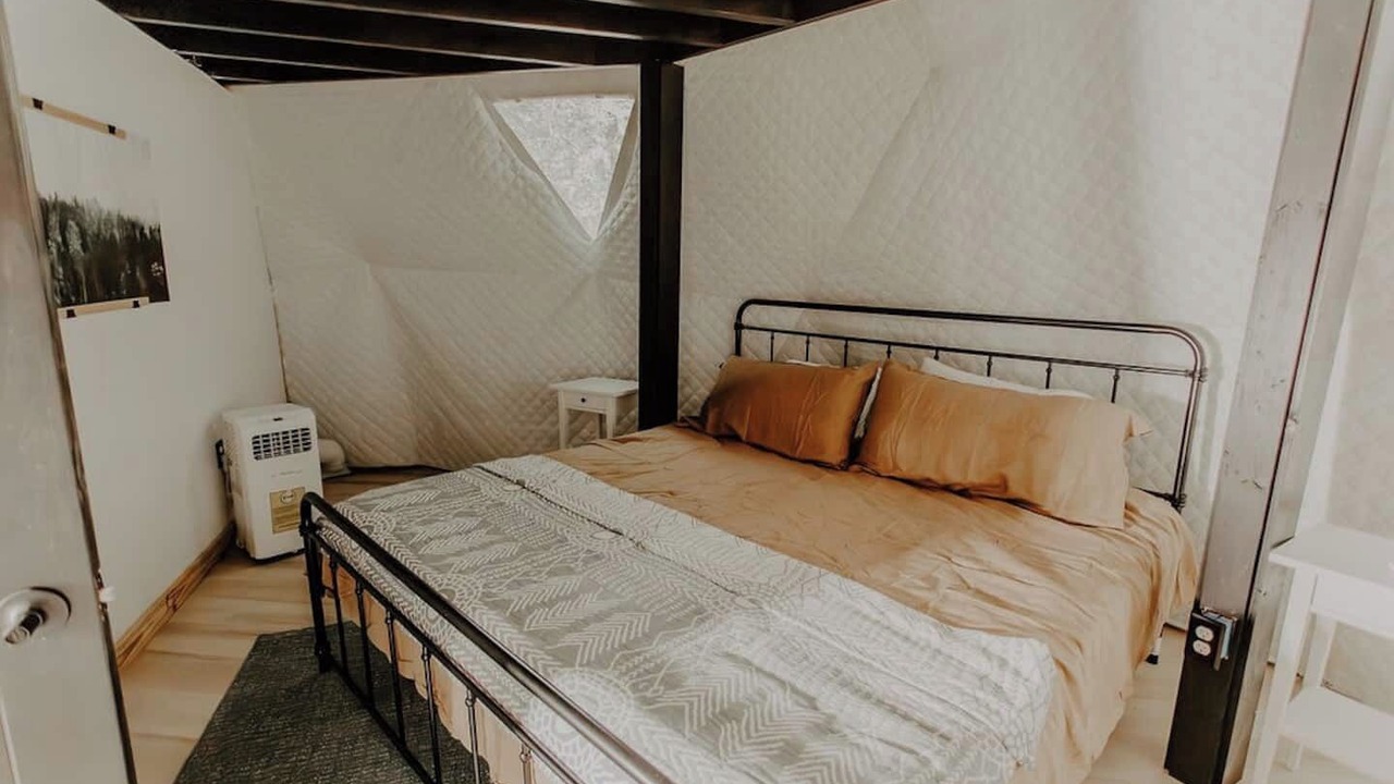 Photo of Bedroom in Cosby