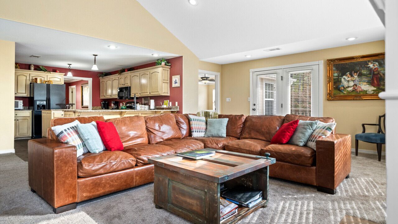 Photo of Livingroom in Russellville