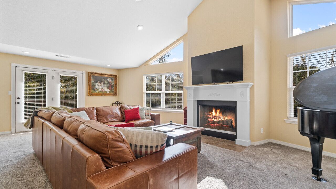 Photo of Livingroom in Russellville