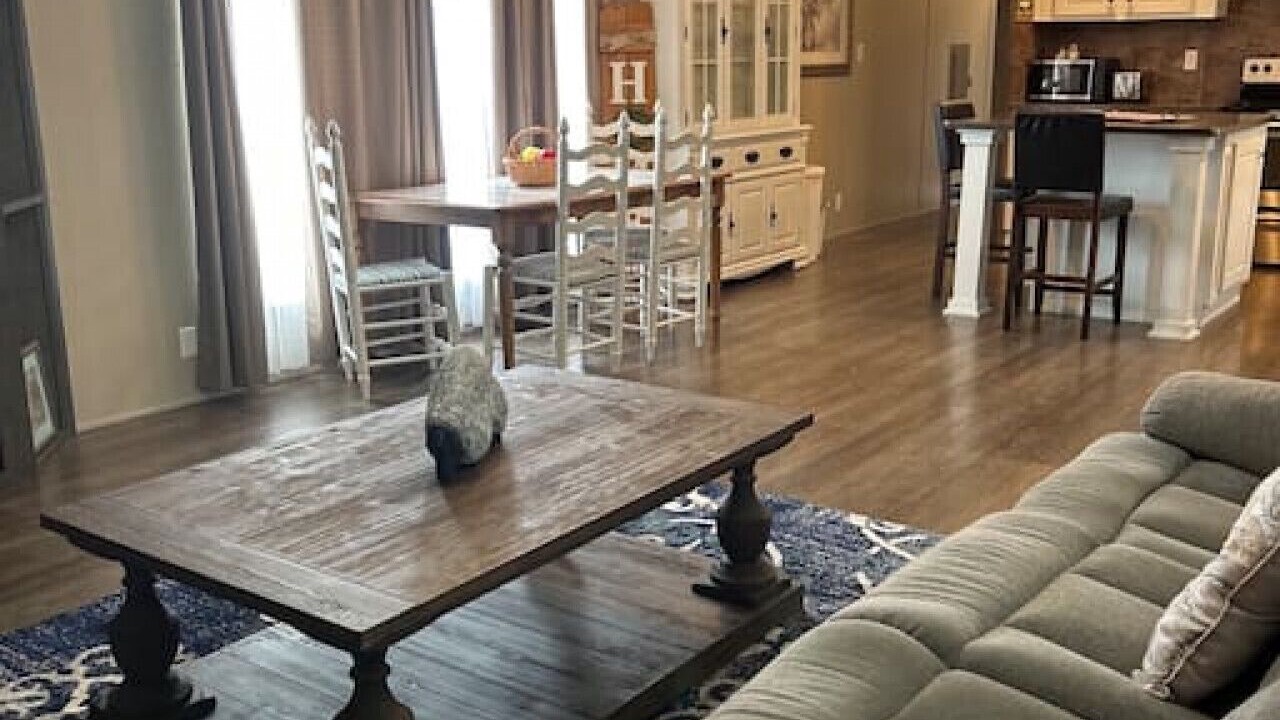 Photo of Livingroom in Sacramento