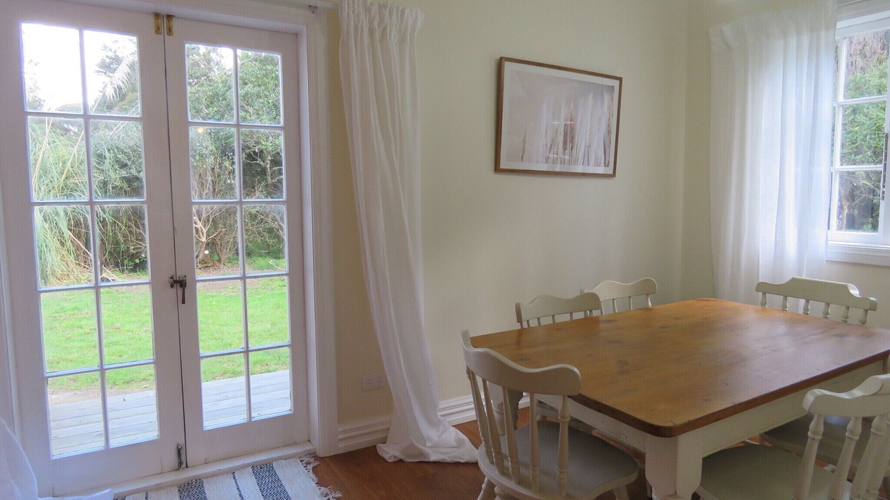 Photo of Others in Cable Bay