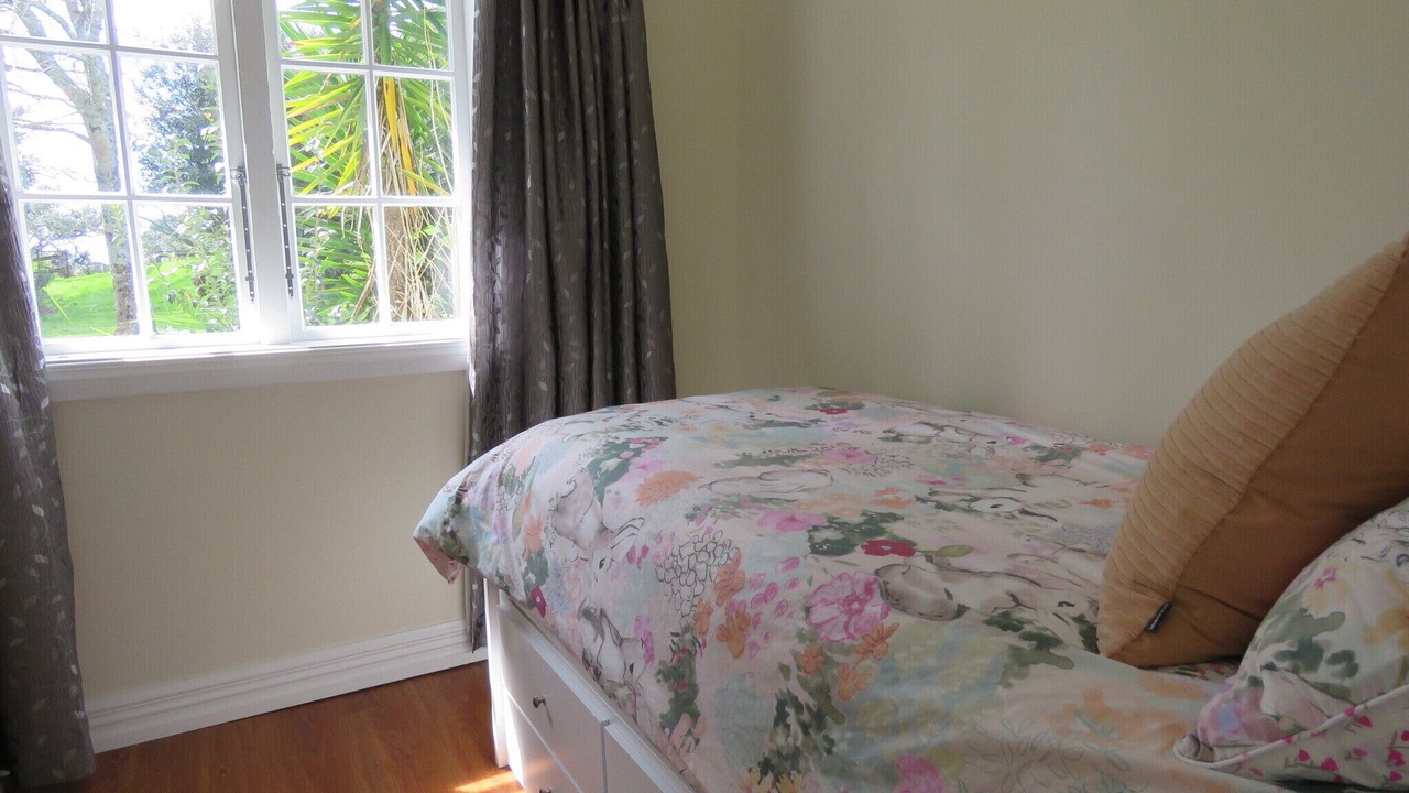 Photo of Bedroom in Cable Bay