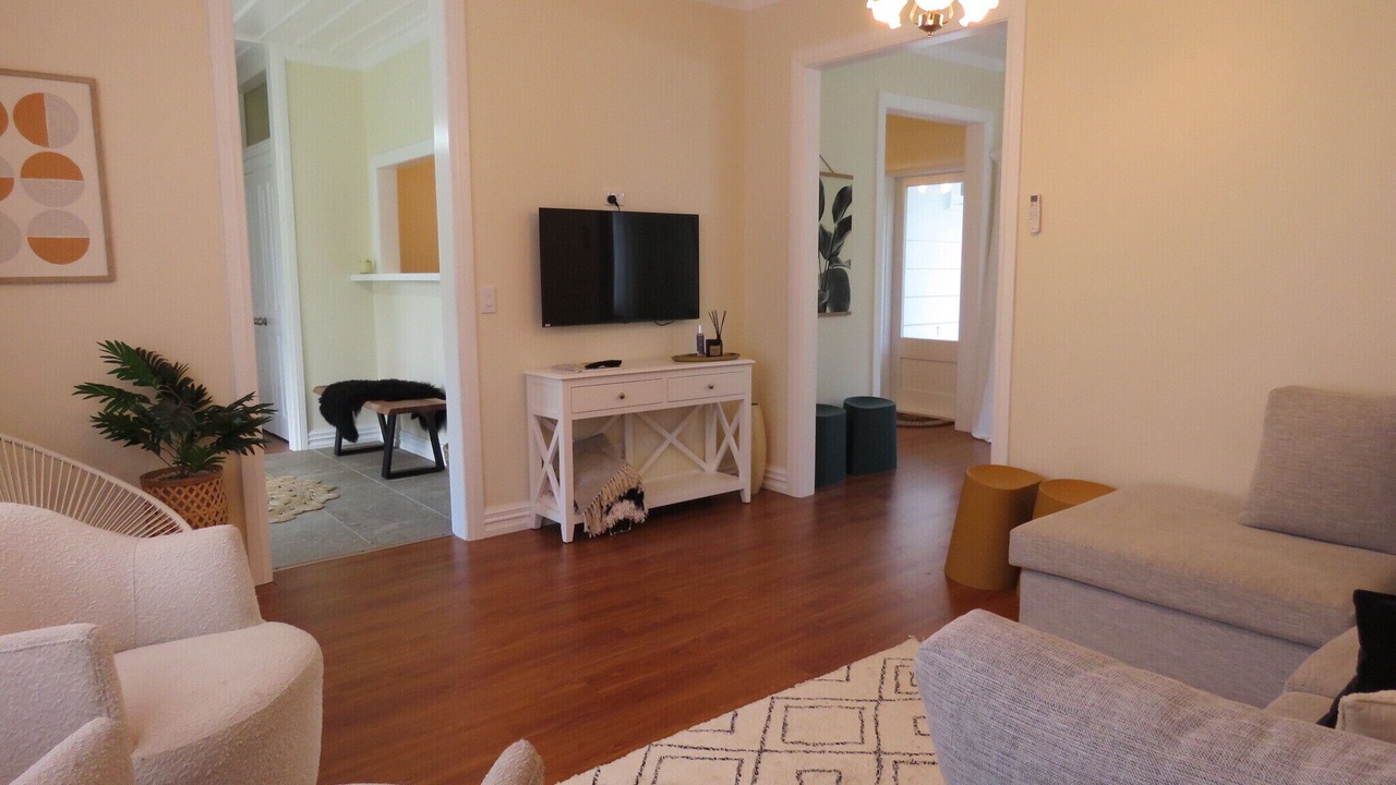 Photo of Livingroom in Cable Bay