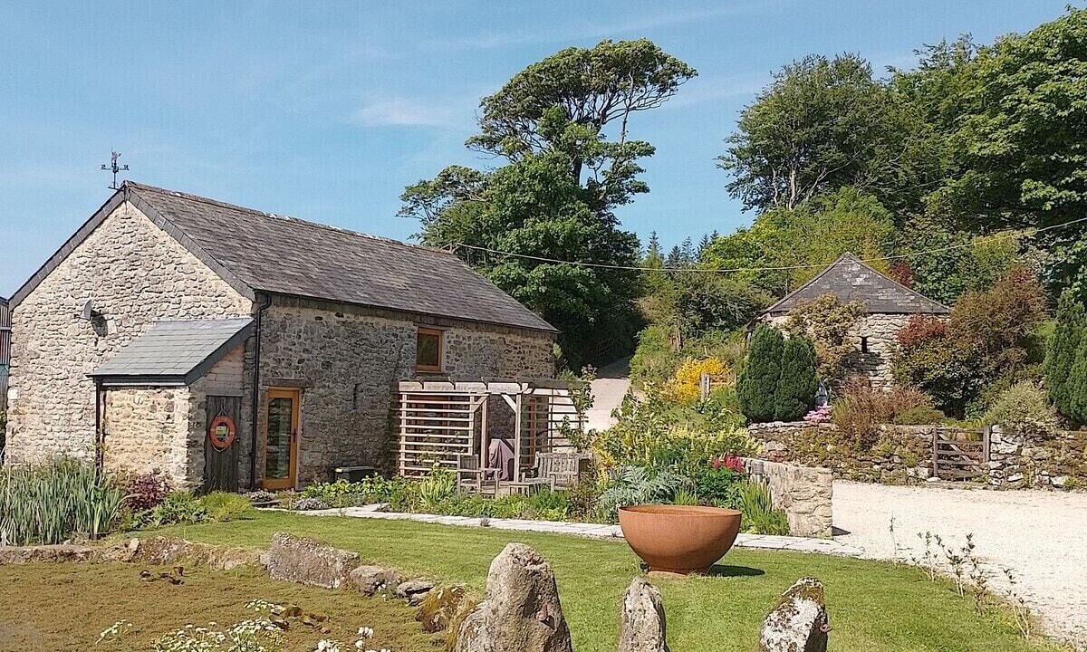 Photo of Outdoor in Yelverton