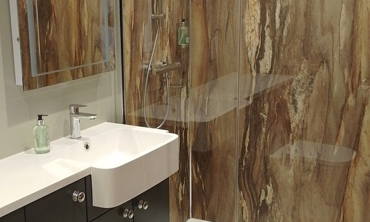 Photo of Bathroom in Yelverton