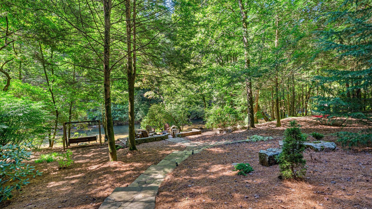Photo of Others in Ellijay
