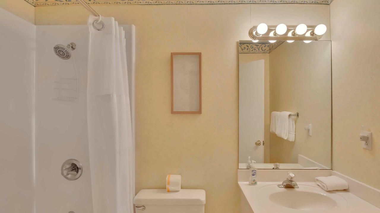 Photo of Bathroom in Demere Park