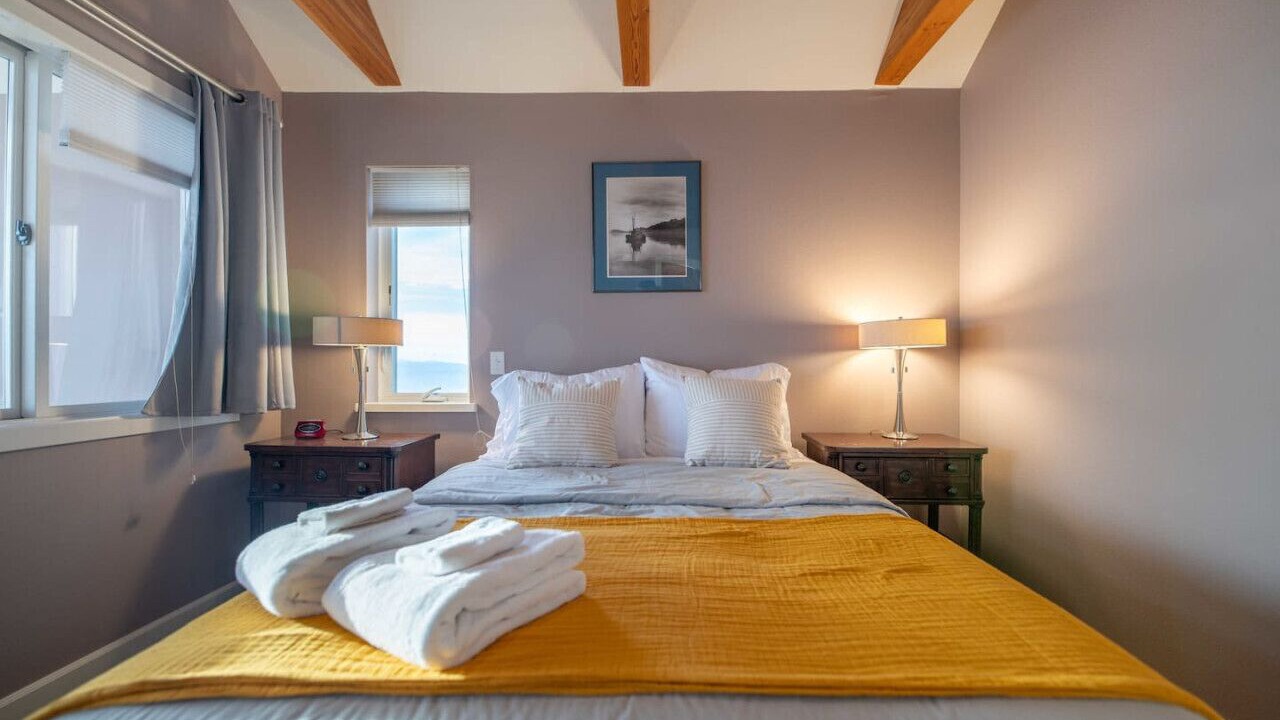 Photo of Bedroom in Homer