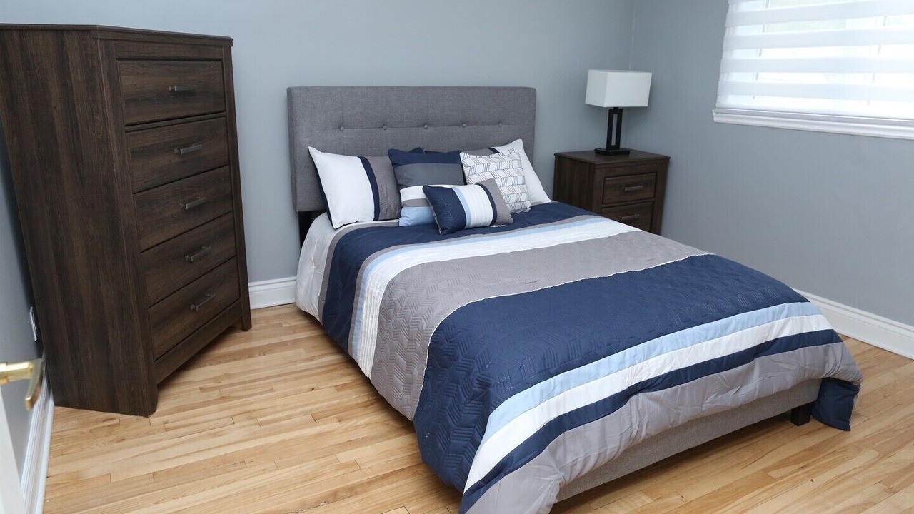 Photo of Bedroom in Laval-des-Rapides