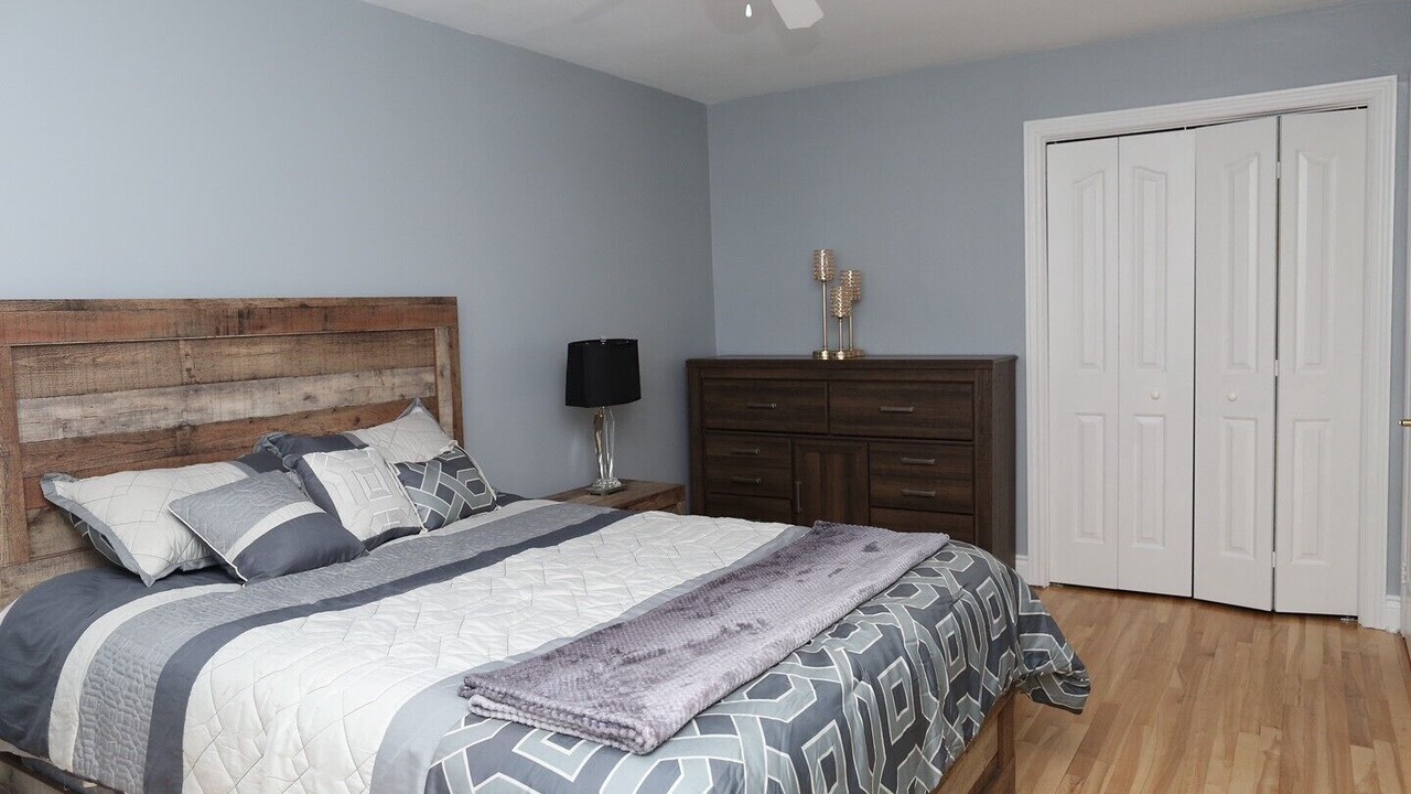 Photo of Bedroom in Laval-des-Rapides