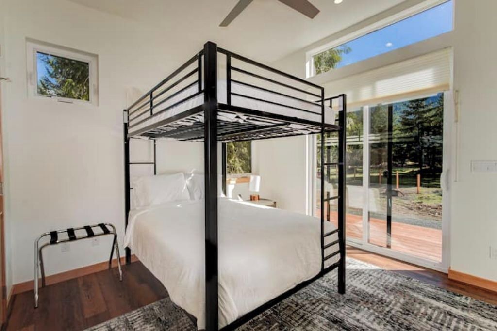 Photo of Bedroom in Randle