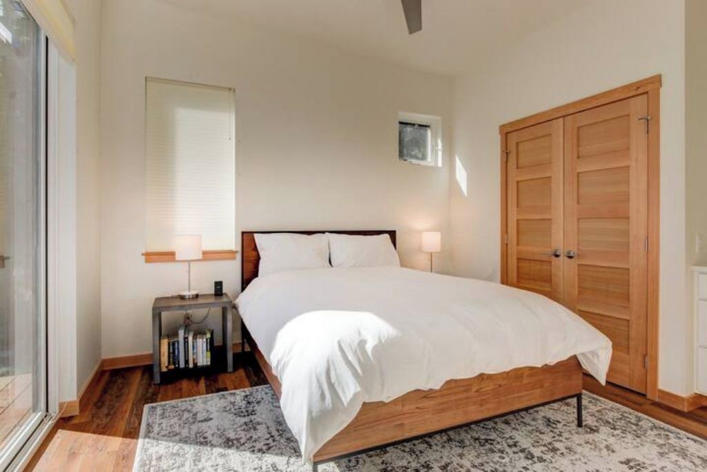 Photo of Bedroom in Randle