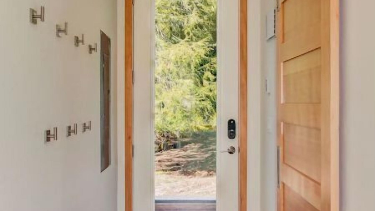 Photo of Others in Randle