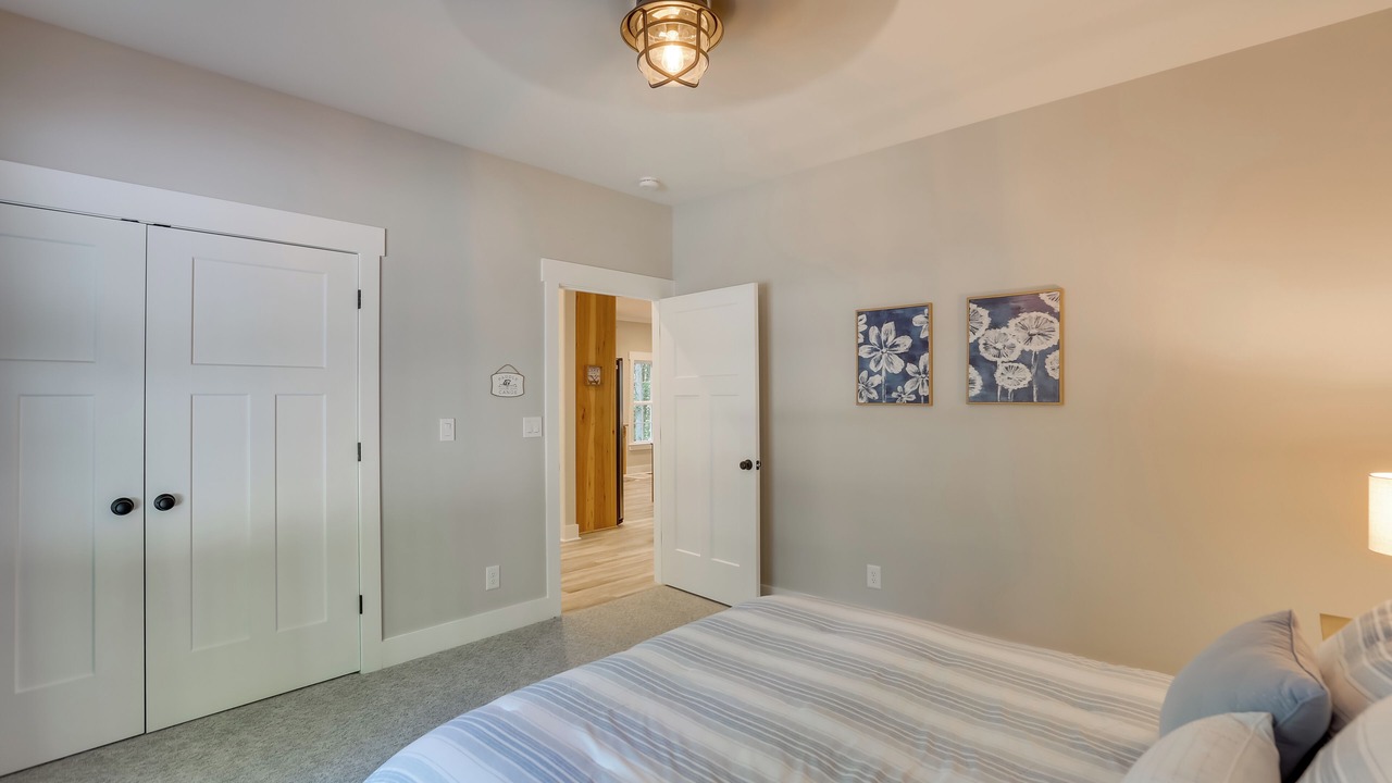 Photo of Bedroom in Manson