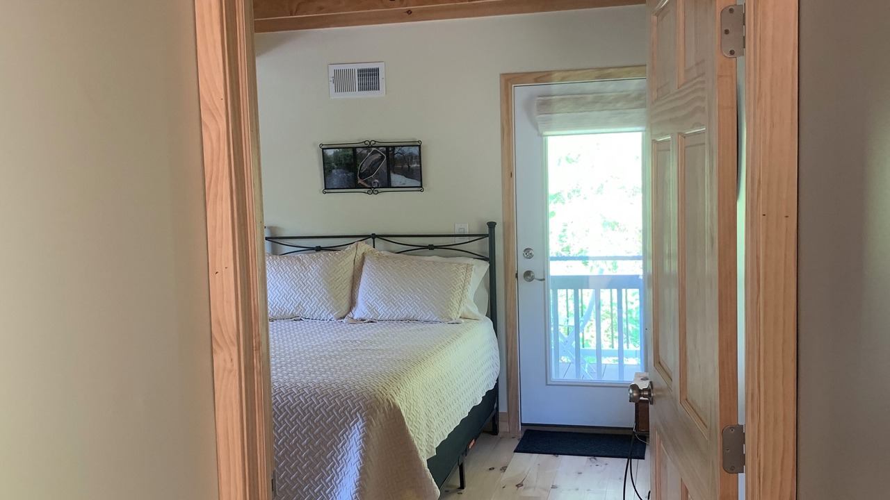 Photo of Bedroom in Bellefonte