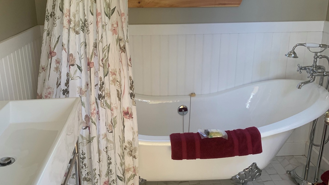 Photo of Bathroom in Bellefonte