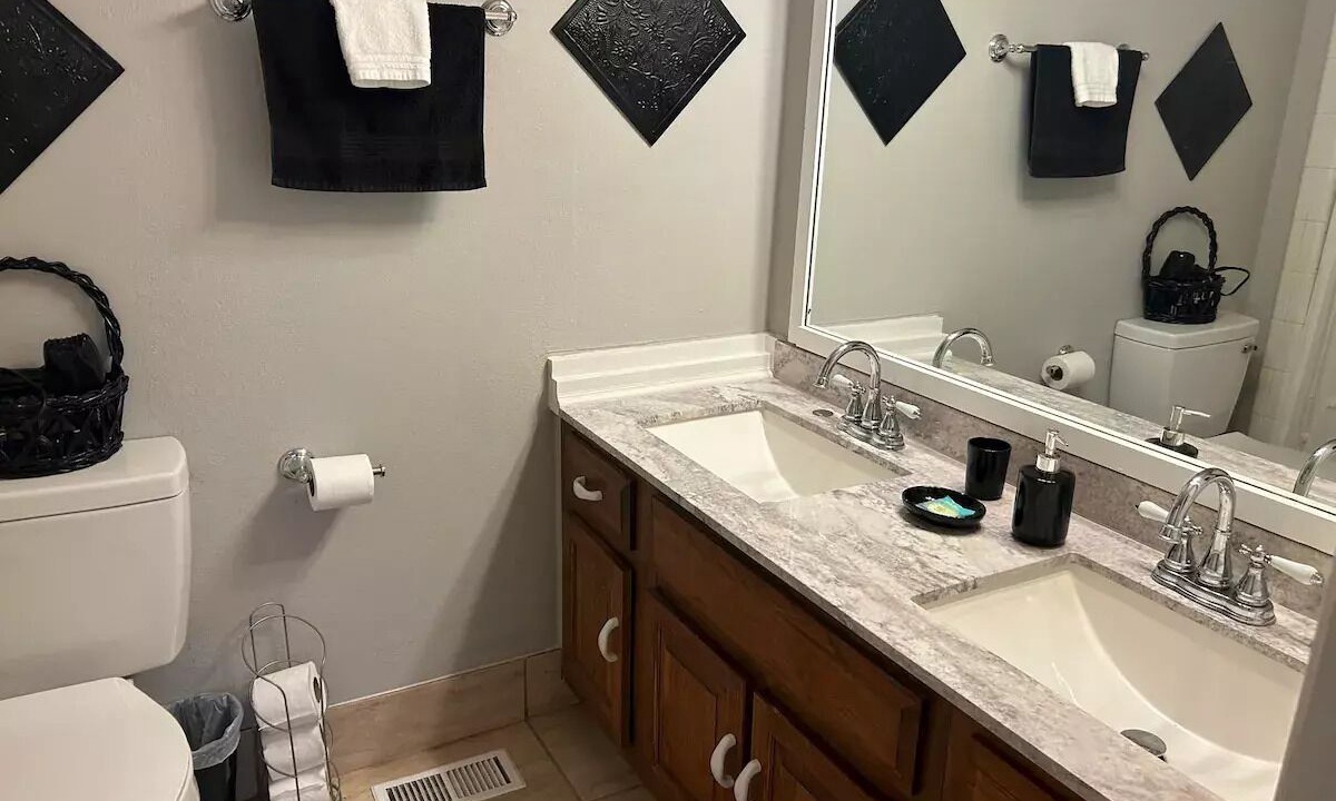 Photo of Bathroom in Broken Arrow